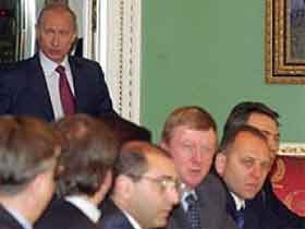 Владимир Путин на встрече с олигархами. Фото с сайта eirk.ru