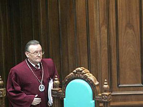 Домбровский, председатель Конституционного суда Украины. Фото: censor.net.ua