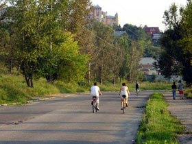 Велосипедисты. Фото: maluga.ucoz.ru