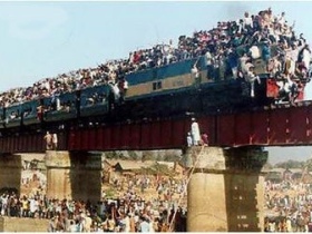 Индийский поезд. Фото: http://img4.sibnovosti.ru