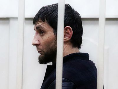 СМИ: Следователи предложили брату подозреваемого в убийстве Немцова отказаться от адвоката
