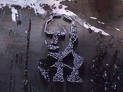 Челябинские студенты сложили из своих тел портрет Путина