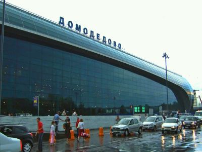 Из-за непогоды в аэропортах Москвы отменено более 20 авиарейсов