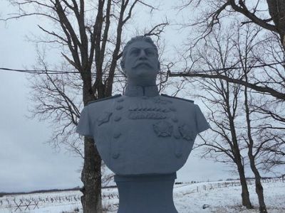 Прокуратура назвала экспонатом, а не памятником бюст Сталина в Псковской области
