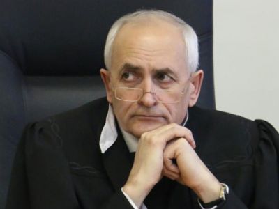 СКР завел дело против омского судьи о взятке на 8 млн рублей