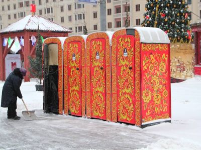 В Мосгордуме предложили раскрасить общественные туалеты к ЧМ-2018 под хохлому