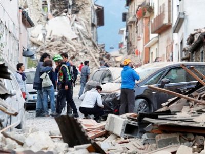 Число жертв землетрясения в Италии достигло 120