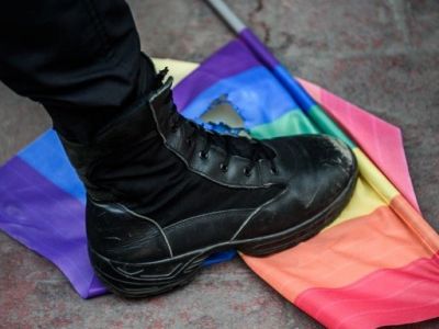 В Ростове-на-Дону неизвестный бросил дымовую шашку, где проходила лекция ЛГБТ-активистов
