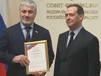 Премьер вручил благодарность сенатору Геремееву — его семья связана с убийством Немцова