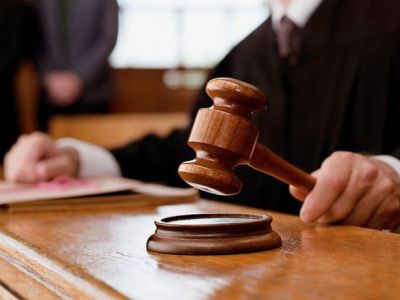 Суд прекратил три административных дела об экстремизме из-за постов алтайских активисток во 
