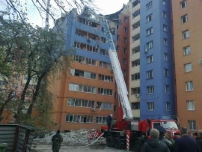 При взрыве газа в кирпичном доме