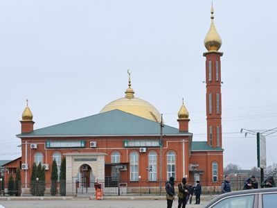 Исповедующего не тот ислам таксиста обвиняют в финансировании терроризма