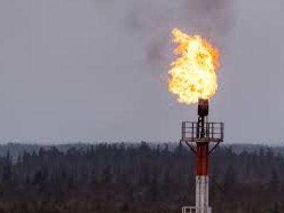 Нефтяники просят разрешить в шесть раз больше загрязнять атмосферу факелами