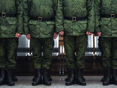 Суд в Иркутске приговорил к двум годам условно военнослужащего, написавшего 