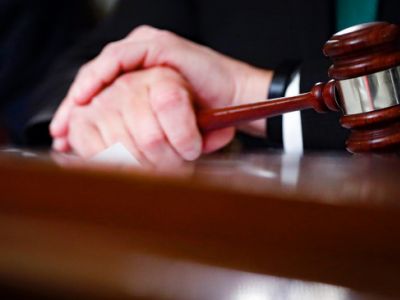 Житель Мурманской области получил полтора года условно за комментарии во 
