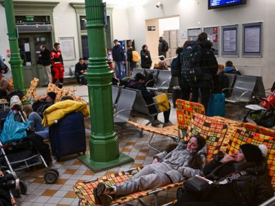 Германия попросила Польшу приостановить поезда с беженцами из-за 