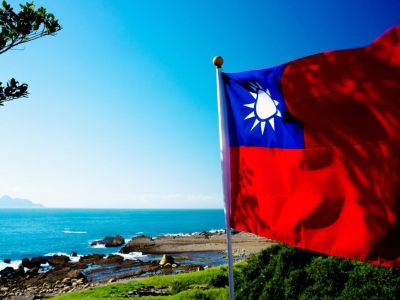 Китай проводит военные учения со стрельбами вокруг Тайваня
